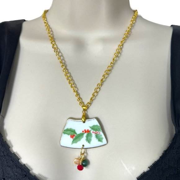 Holly Broken China Artisan Pendant w/ Pearls & Coral Berries & Bows Collection - Picture 6 of 17